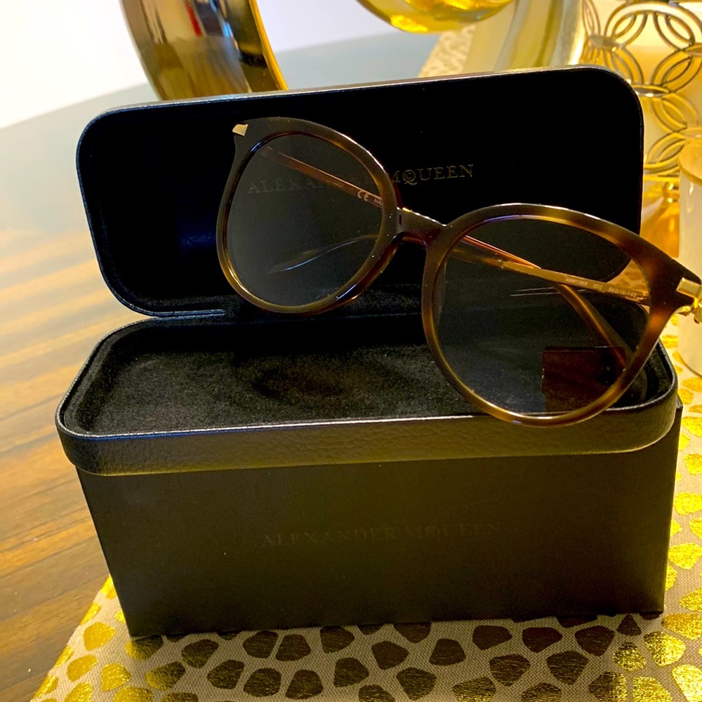 Sunglasses  beautiful and new
